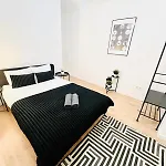 Center - Ideal For Tourists *